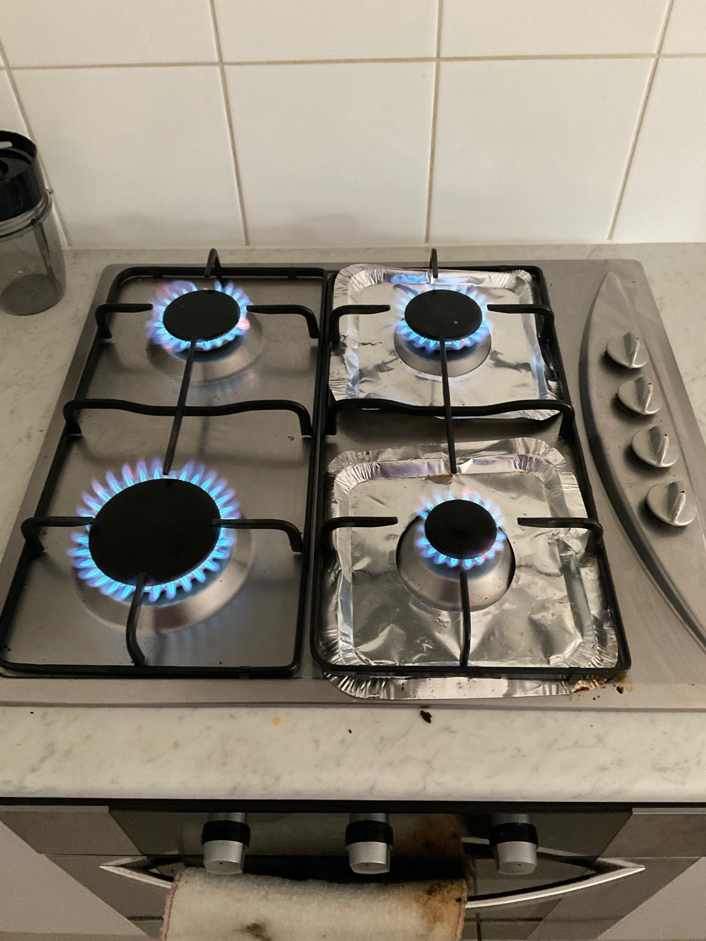 Gas